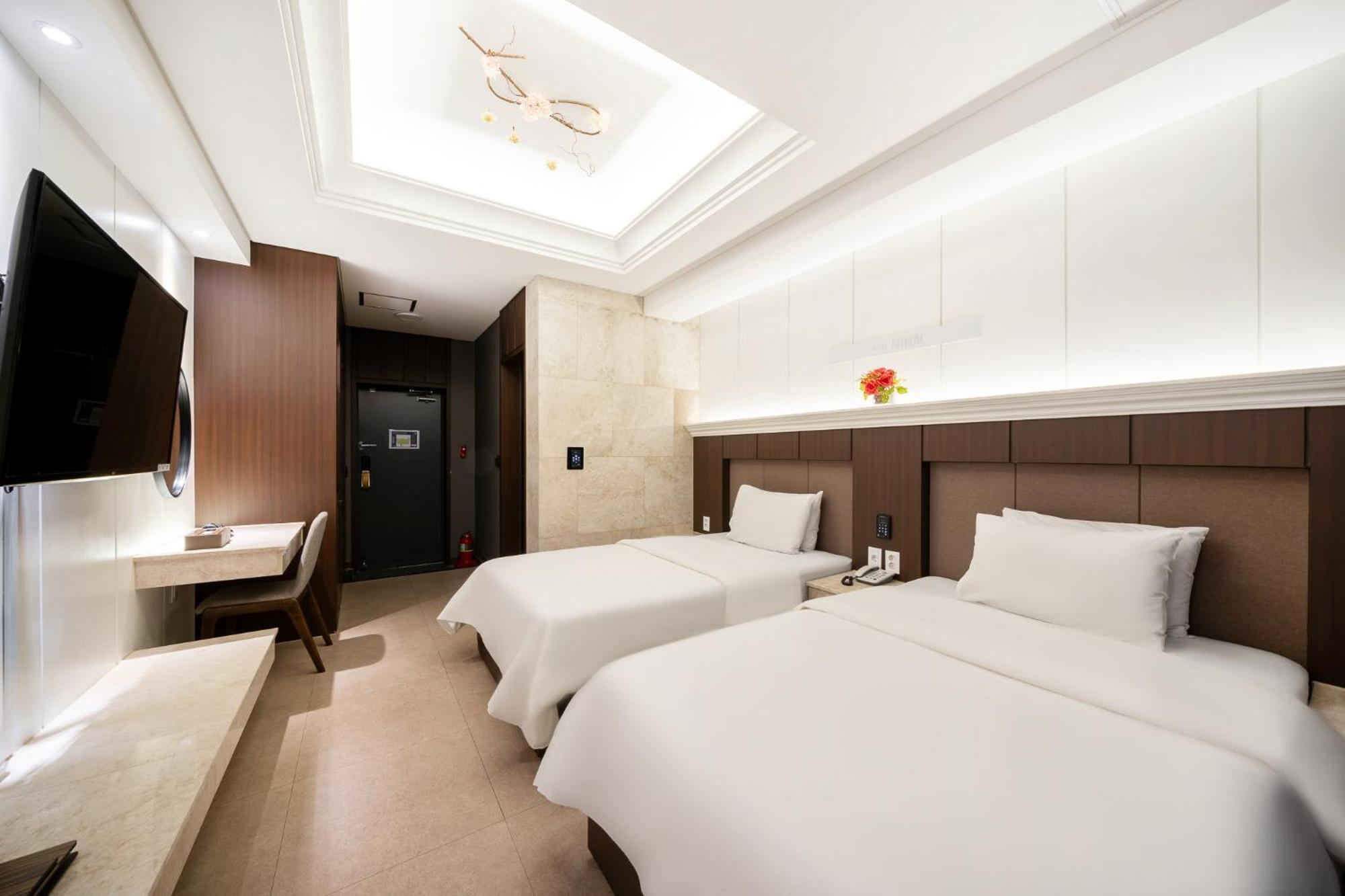Hotel Artheim Кванджу Экстерьер фото