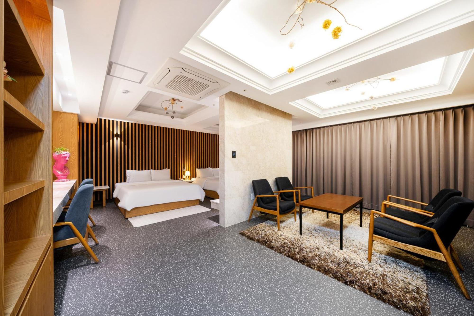 Hotel Artheim Кванджу Экстерьер фото
